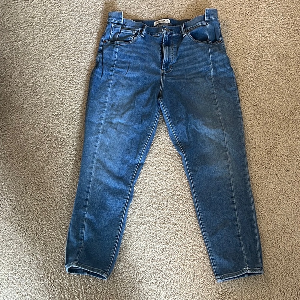 Abercrombie & Fitch - The Super Skinny Ankle High Rise - 32/14 Short